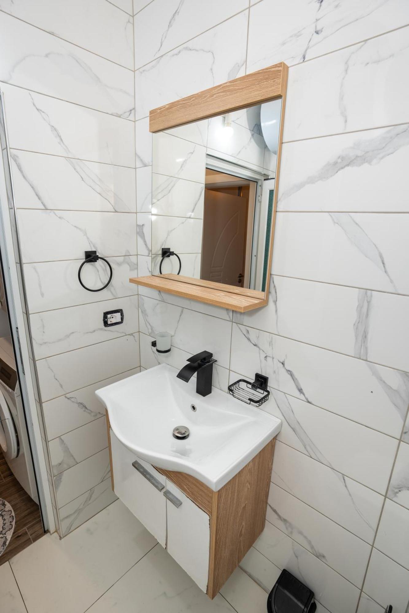 Sunnydream Apartaments Saranda Exterior foto